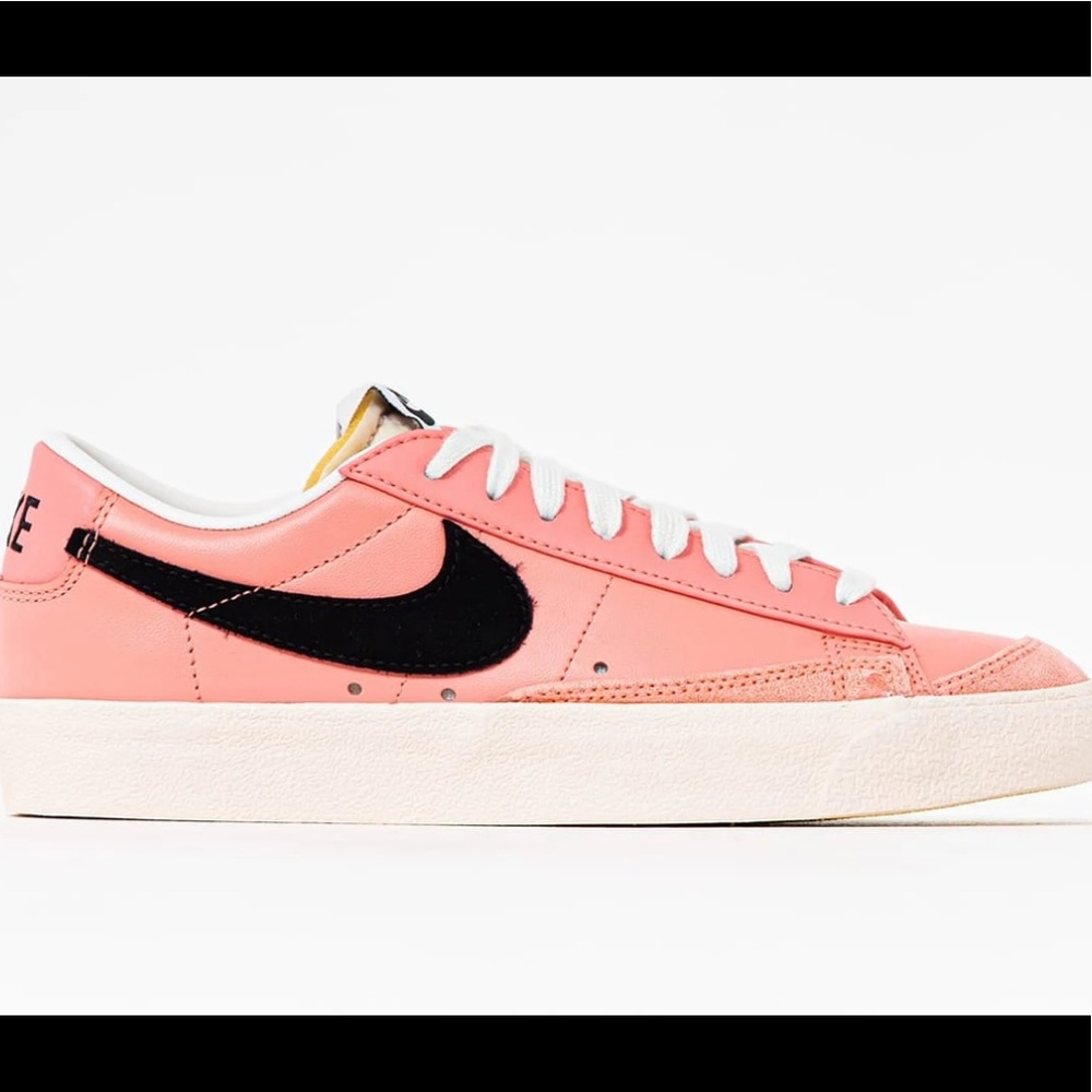 NIKE BLAZER MID '77 SE WOMEN SOLD OUT PINK 8 - Picture 3 of 6